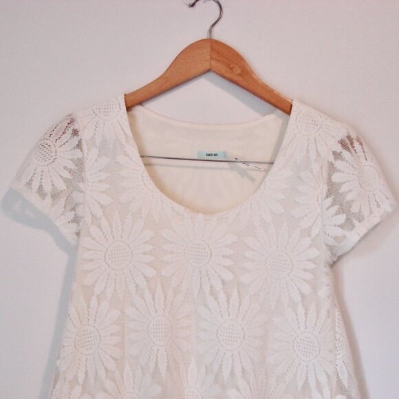 Anthropologie Kimchi Blue White Ivory Dress Floral Lace Mini Flare Wedding XS - Picture 5 of 16